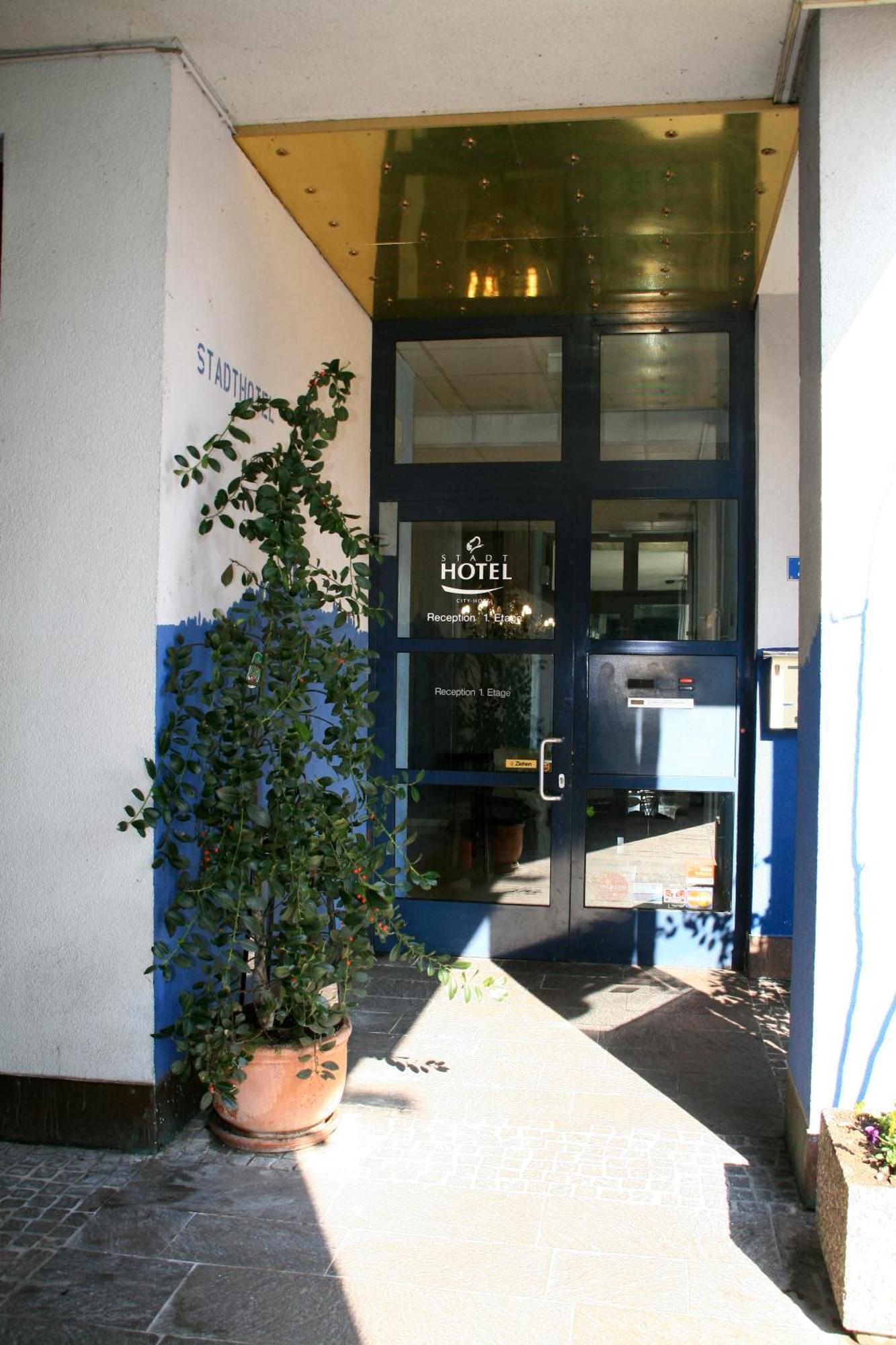 Stadt-Hotel Loerrach Gbr エクステリア 写真