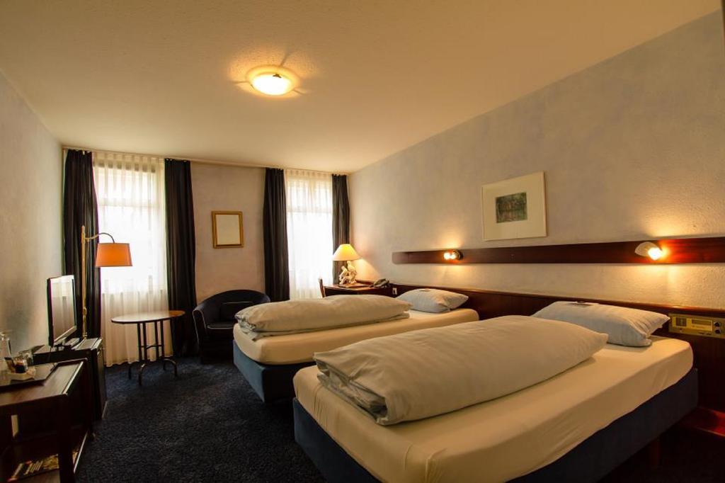 Stadt-Hotel Loerrach Gbr エクステリア 写真