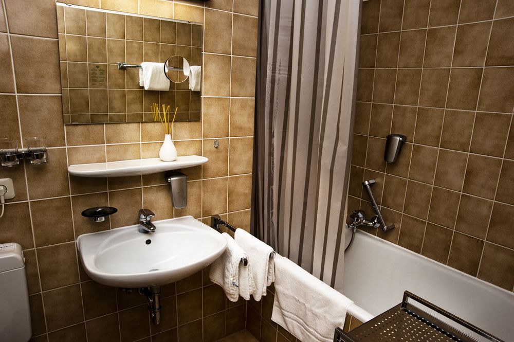 Stadt-Hotel Loerrach Gbr エクステリア 写真