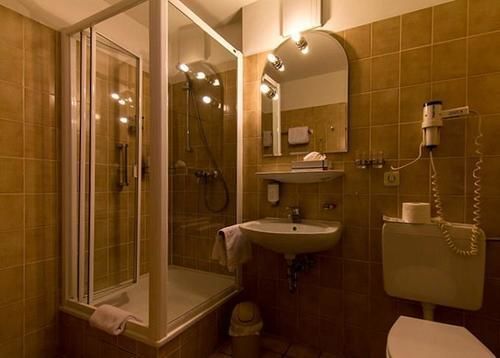 Stadt-Hotel Loerrach Gbr エクステリア 写真