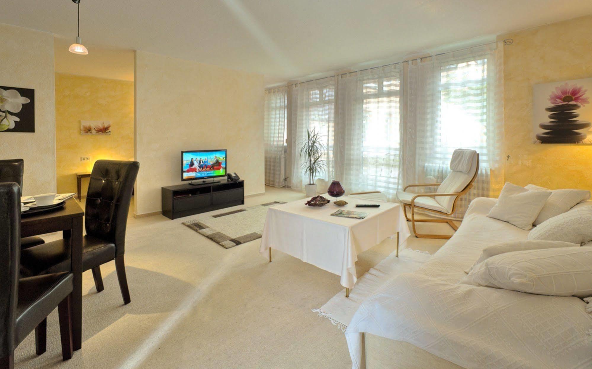 Stadt-Hotel Loerrach Gbr エクステリア 写真